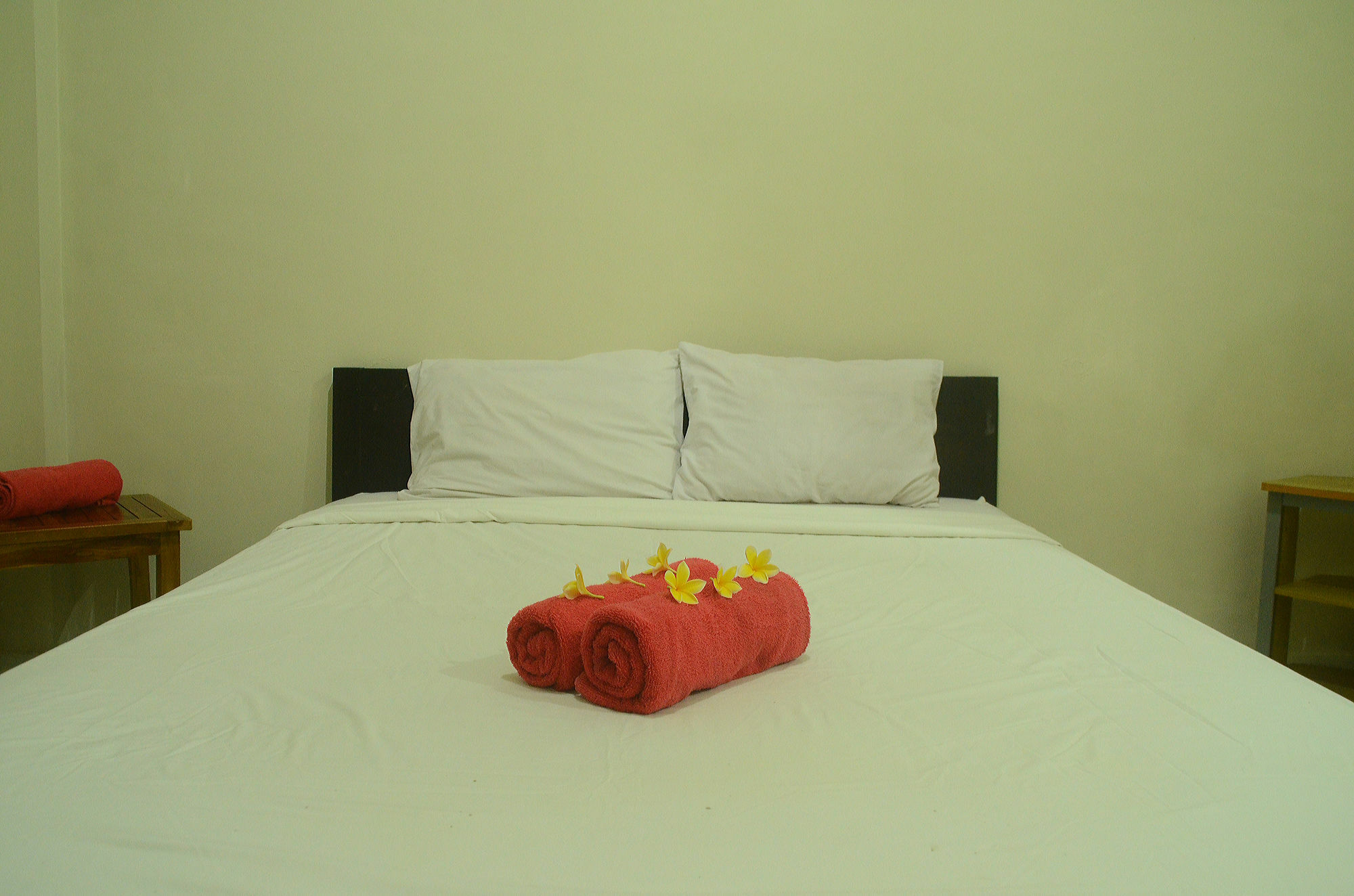 Budget Door Legian Inn Kuta  Exterior photo