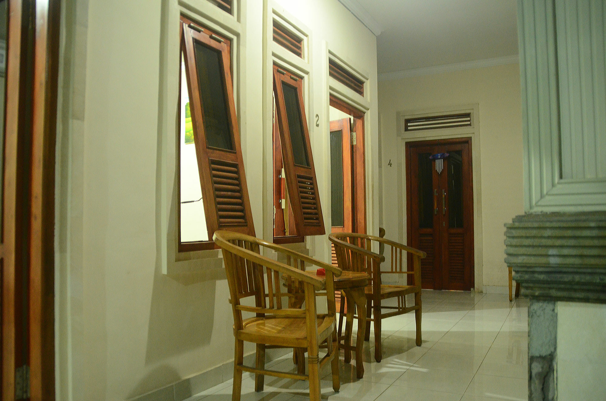 Budget Door Legian Inn Kuta  Exterior photo
